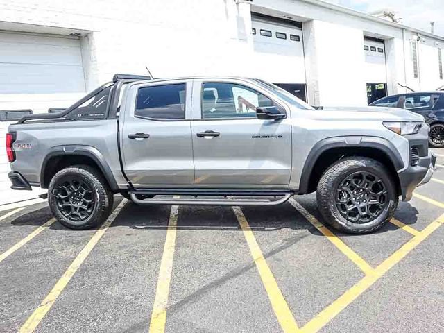 New 2026 Chevrolet Colorado Trail Boss w/ Midnight Edition AWD/4WD image 5