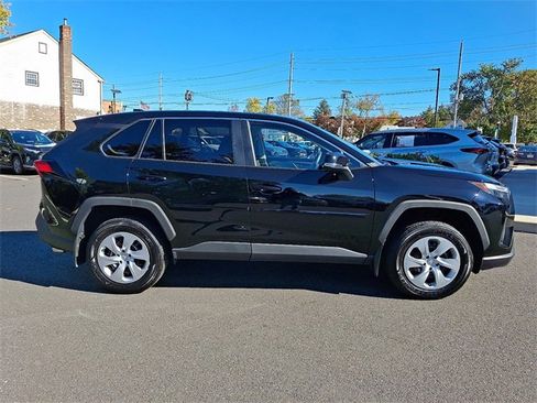 Certified 2024 Toyota RAV4 LE image 7