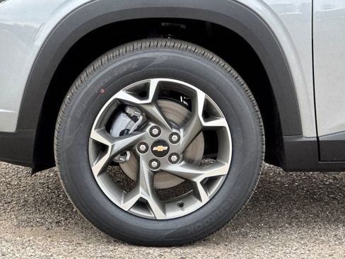 New 2026 Chevrolet Trax LT image 25