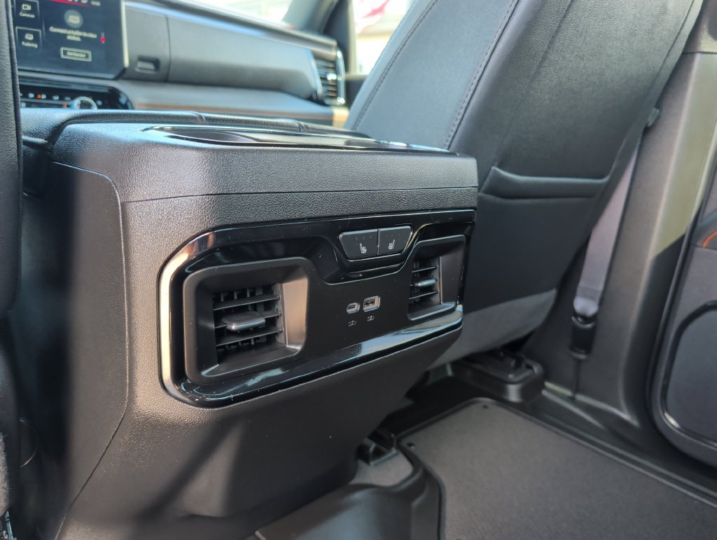 Used 2025 GMC Sierra 2500 AT4 AWD/4WD image 30