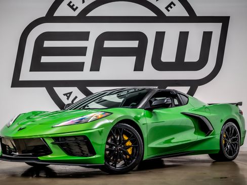 Used 2026 Chevrolet Corvette Stingray Coupe w/ Z51 Performance Package RWD image 1