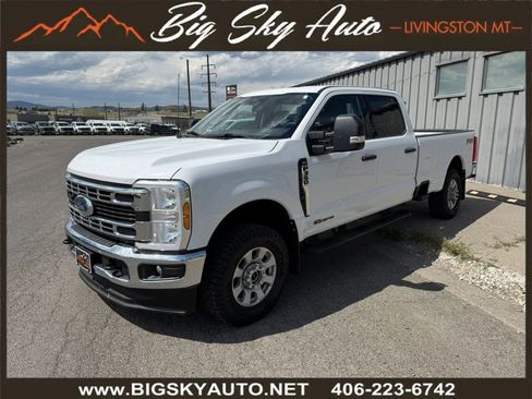 Used 2024 Ford F350 XLT w/ FX4 Off-Road Package AWD/4WD image 3