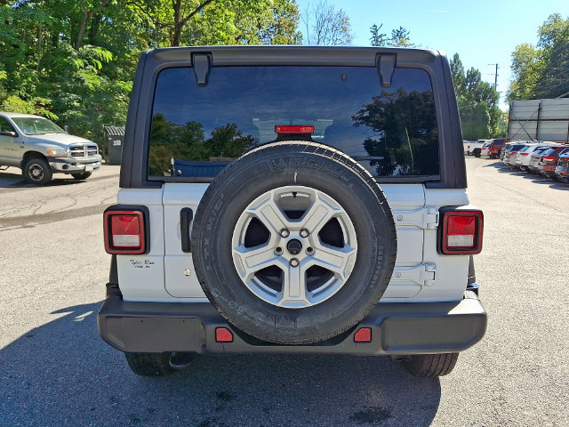 Used 2018 Jeep Wrangler Unlimited Sport S AWD/4WD image 9