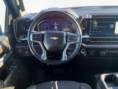 Used 2024 Chevrolet Silverado 2500 LT image 5