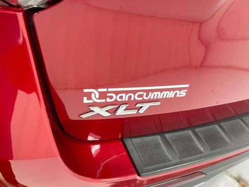 Used 2021 Ford Explorer XLT w/ Equipment Group 202A AWD/4WD image 26