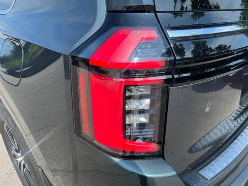 Certified 2026 Nissan Armada Platinum w/ Convenience Package RWD image 38