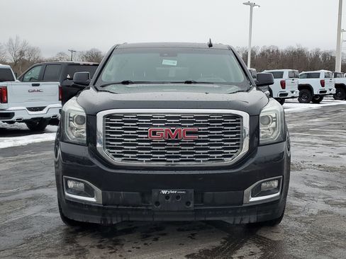 Used 2019 GMC Yukon XL Denali w/ Denali Ultimate Package image 2