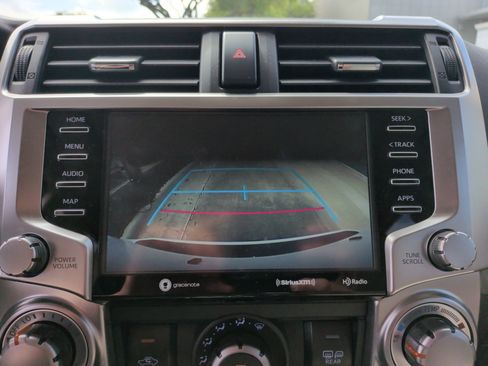 Used 2023 Toyota 4Runner SR5 Premium w/ Moonroof Package AWD/4WD image 24