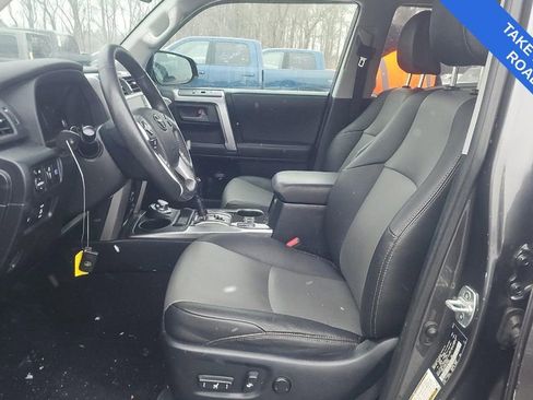 Used 2020 Toyota 4Runner TRD Off-Road image 8