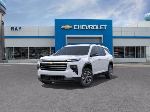 New 2026 Chevrolet Traverse LT FWD image 8