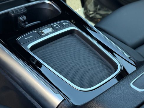 Used 2025 Mercedes-Benz GLA 250 image 36