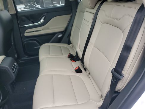 New 2026 Lincoln Corsair Premiere image 28