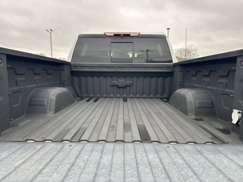 Used 2022 Chevrolet Silverado 1500 LTZ image 19