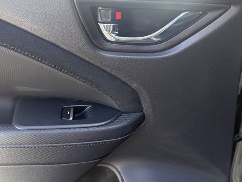 Used 2025 Subaru Forester Limited image 13