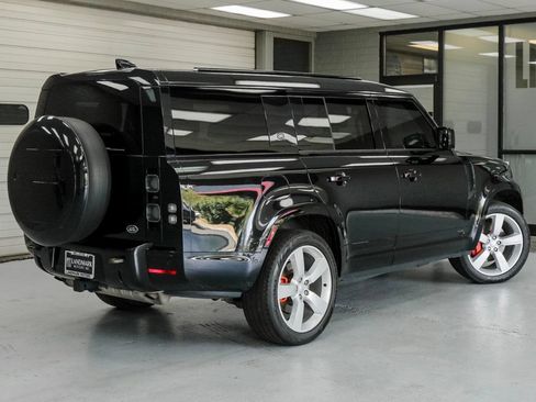 Used 2023 Land Rover Defender 130 X AWD/4WD image 32