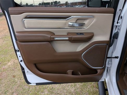 Used 2021 RAM 1500 Laramie image 27