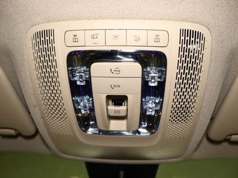 Used 2022 Mercedes-Benz GLB 250 image 39