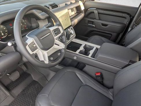 Used 2026 Land Rover Defender 110 S AWD/4WD image 3