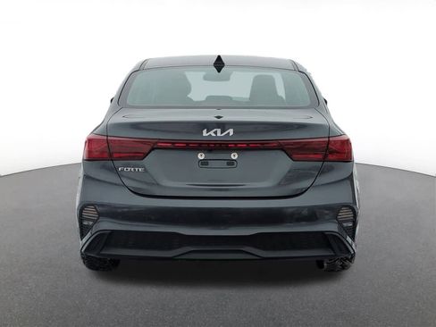 Used 2022 Kia Forte LXS image 5