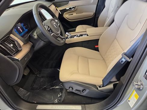 New 2026 Volvo XC90 B6 Plus w/ Protection Package Premier AWD/4WD image 11