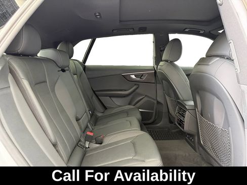 Used 2021 Audi Q8 Premium Plus w/ Premium Plus Package AWD/4WD image 17