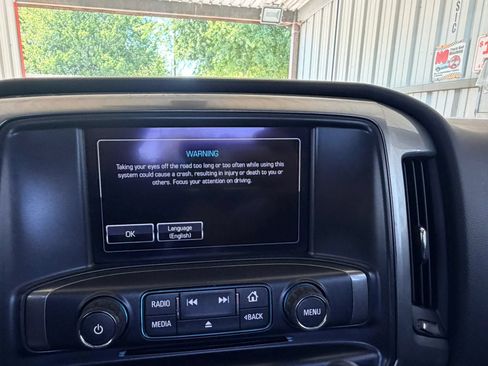 Used 2018 Chevrolet Silverado 1500 LT w/ Texas Edition RWD image 16