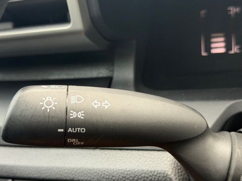 Used 2025 Toyota Tacoma SR AWD/4WD image 43