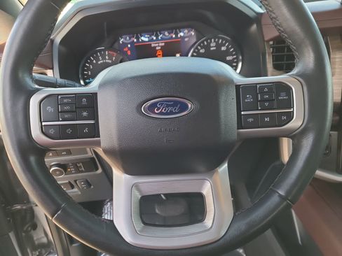 Used 2023 Ford Expedition Limited image 23