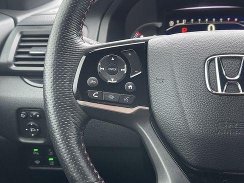 Certified 2024 Honda Passport Black Edition image 18