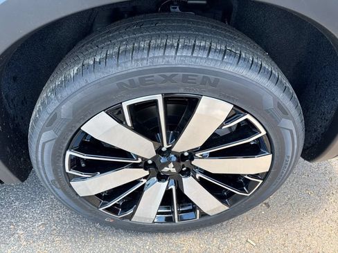 New 2026 Mitsubishi Outlander SE FWD image 43