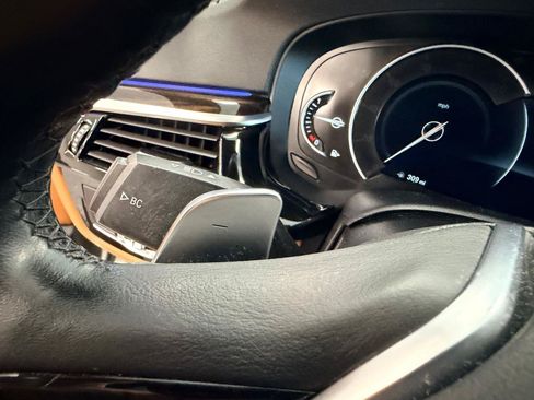 Used 2019 BMW 530i w/ Premium Package RWD image 48