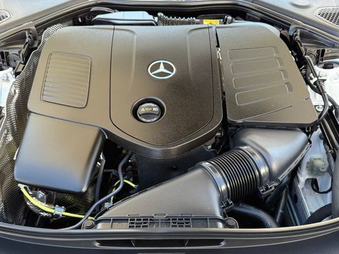 Used 2025 Mercedes-Benz E 350 Sedan image 44