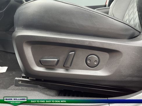 Used 2023 Mitsubishi Outlander SEL image 13