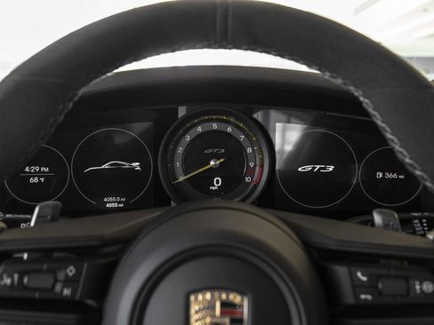 Used 2022 Porsche 911 GT3 RWD image 27