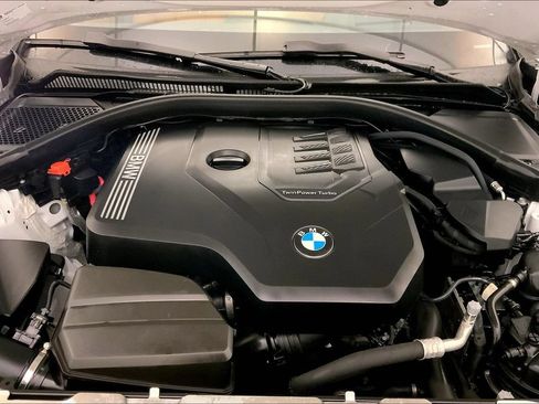 Used 2021 BMW 330i xDrive Sedan AWD/4WD image 9