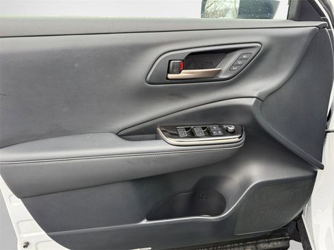 Used 2024 Toyota Crown Platinum image 14