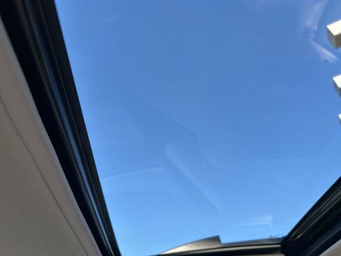 Used 2018 Subaru Outback 2.5i Limited image 15