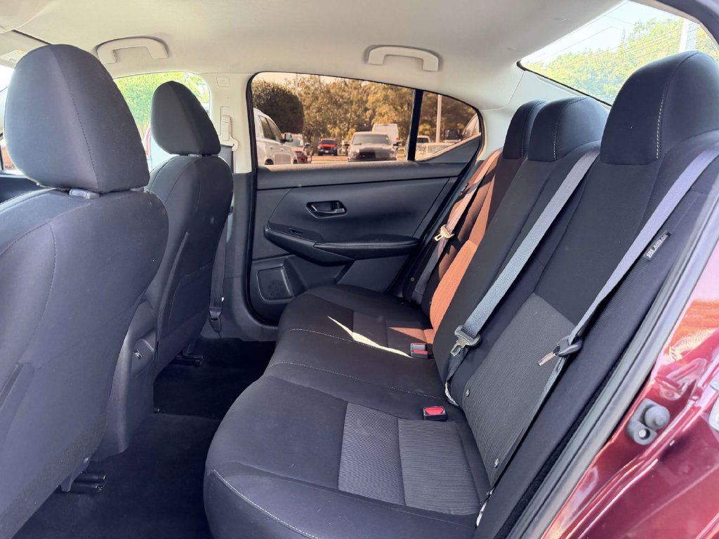 Used 2024 Nissan Sentra SV FWD image 12