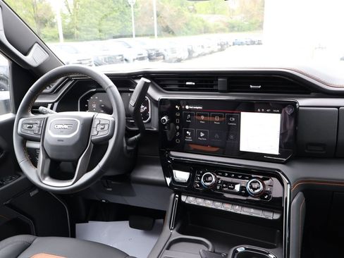 New 2026 GMC Sierra 3500 AT4 w/ AT4 Premium Plus Package AWD/4WD image 32