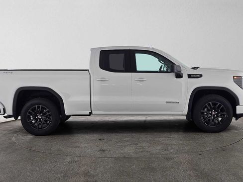 Used 2025 GMC Sierra 1500 Elevation w/ Preferred Package AWD/4WD image 2