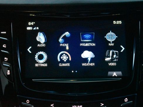 Used 2018 Cadillac Escalade Platinum image 17