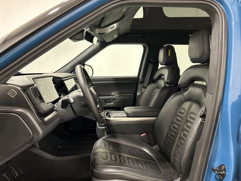 Used 2025 Rivian R1S Adventure AWD/4WD image 20