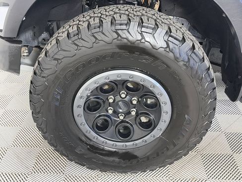 Certified 2024 Ford F150 Raptor AWD/4WD image 8