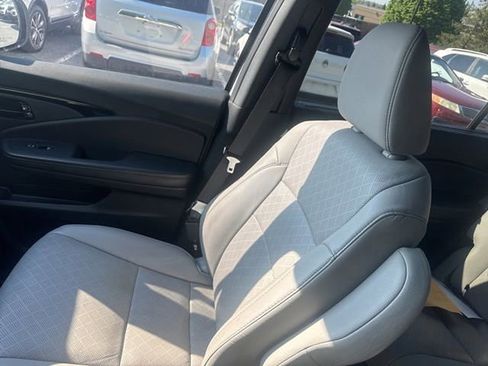 Used 2023 Honda Passport Elite image 23