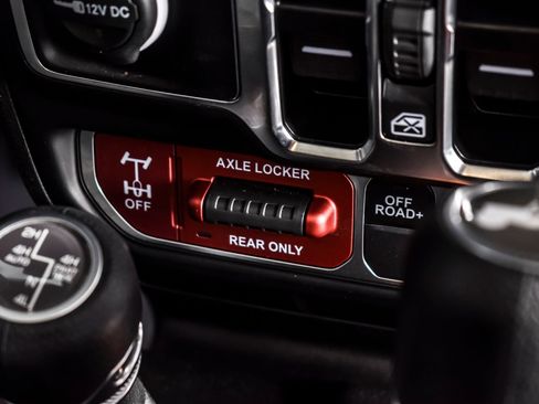 Used 2025 Jeep Wrangler Unlimited Sport S 4xe AWD/4WD image 27