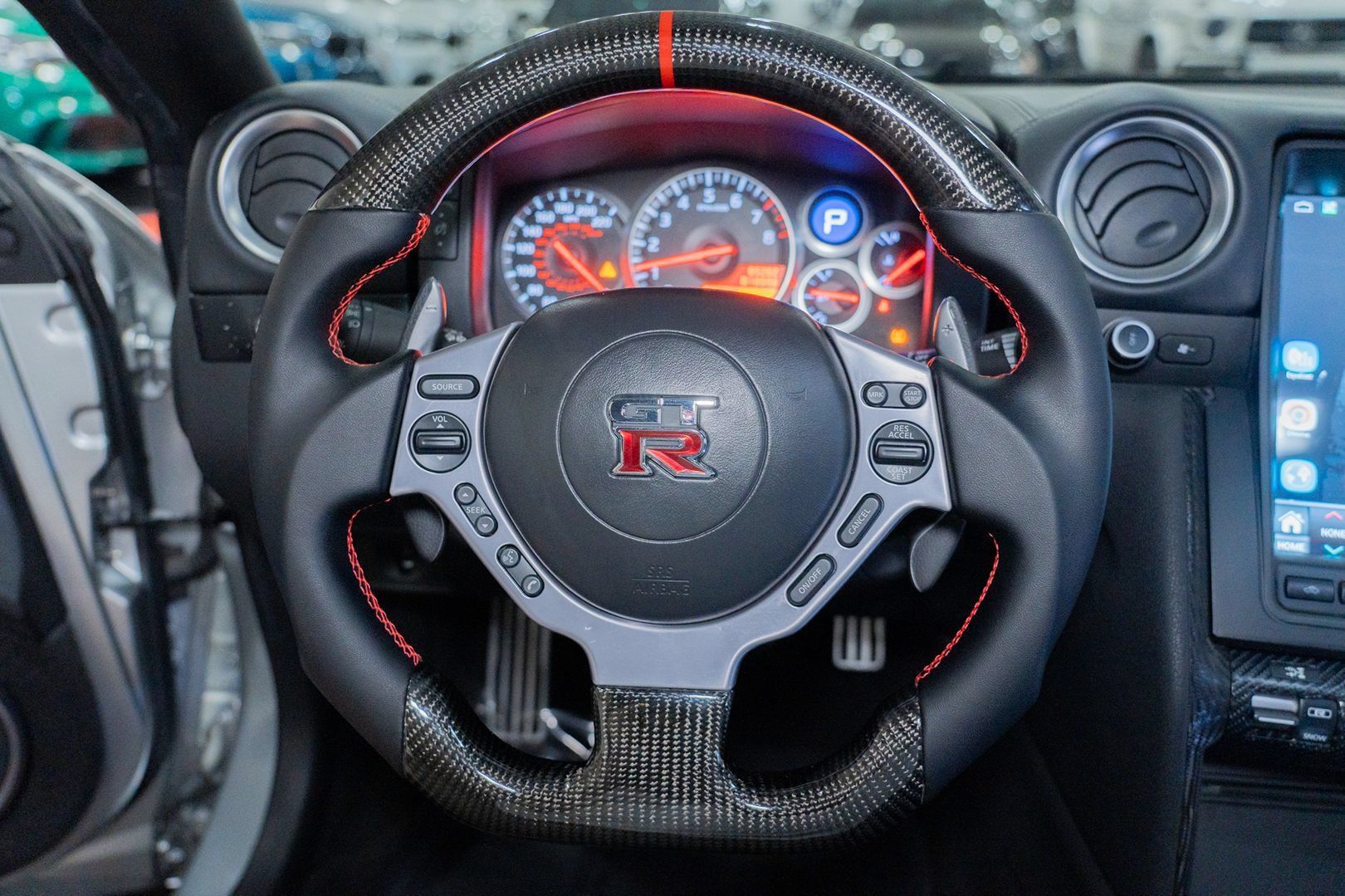 Used 2009 Nissan GT-R Premium AWD/4WD image 40