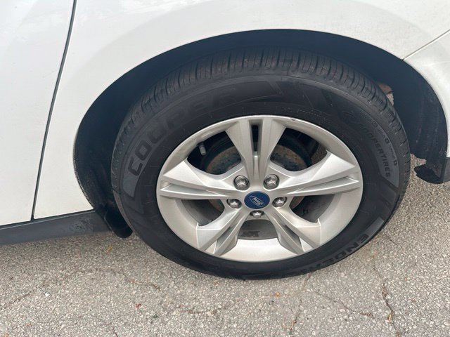 Used 2013 Ford Focus SE FWD image 7