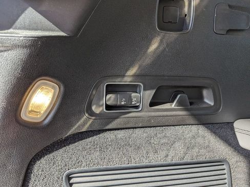 Used 2022 Mercedes-Benz GLS 450 4MATIC image 56