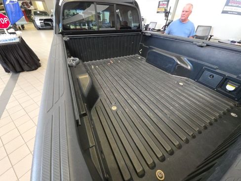 Used 2015 Toyota Tacoma PreRunner w/ TRD Off-Road Package RWD image 9