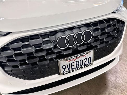 Used 2025 Audi Q5 Premium AWD/4WD image 31